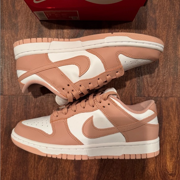 Nike Dunk Low- White/Rose Whisper Women’s size 8.5 - Picture 3 of 6